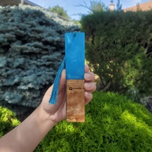 LA LIBURU Unique Hand Made Wooden and Blue Resin Bookmark with Tassel (1 Random Piece Style)