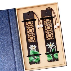 toirxarn handmade wooden bookmarks, ideal gifts for women/men/friends/girls/teacher ,birthday present.natural wood,painted craft。