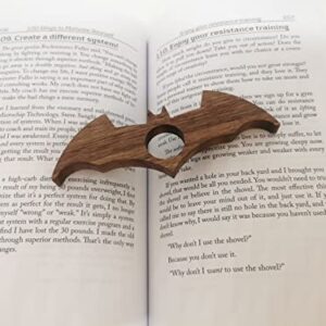 PHILIPCO - Thumb Book Page Holder for Reading | Bat Shaped Wooden Book Page Holder | Book Thumb Holder - Reading Accessories for Book Lovers Gift Ideas - Book Holder Thumb Cool Gifts for Book Lovers