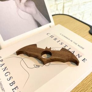 PHILIPCO - Thumb Book Page Holder for Reading | Bat Shaped Wooden Book Page Holder | Book Thumb Holder - Reading Accessories for Book Lovers Gift Ideas - Book Holder Thumb Cool Gifts for Book Lovers