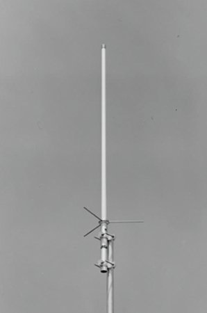 Comet Original GP-1 146/446 MHz Dual Band Heavy-Duty Fiberglass Vertical Base Antenna - 4' 2", SO-239 Connector