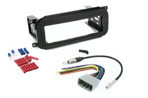 scosche install centric iccr3bn compatible with select chrysler/dodge/jeep 2002-06 complete basic installation solution for installing an aftermarket stereo