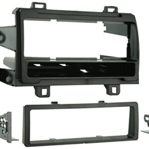 Metra 99-8224 Single DIN Installation Dash Kit for 2009 Toyota Matrix and Pontiac Vibe & Metra 70-1761 Radio Wiring Harness for Toyota 87-Up Power 4 Speaker