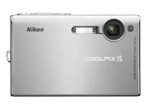 nikon coolpix s5 6mp digital camera with 3x optical zoom