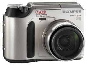 olympus camedia c-720 3mp digital camera w/ 8x optical zoom