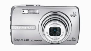 olympus stylus 740 7.1mp digital camera with digital image stabilized 5x optical zoom (silver)