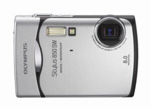 olympus stylus 850sw 8mp digital camera with 3x optical zoom (silver)