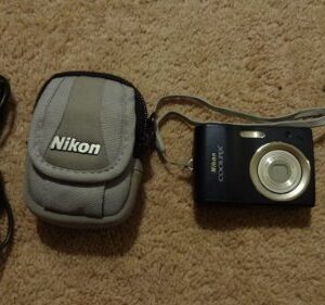 Nikon Coolpix L14 7.1MP Digital Camera with 3x Optical Zoom (Blue) (OLD MODEL)