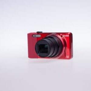Kodak PixPro Friendly Zoom FZ151 Digital Camera, 16MP, 15x Optical/6x Digital Zoom, 3" LCD Display, HD 720p Video, AV-Out/USB 2.0, Red