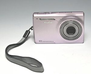 kodak easyshare m1033 10 mp digital camera with 3xoptical zoom (pink)
