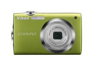 nikon coolpix s3000 12.0mp digital camera with 4x optical vibration reduction (vr) zoom and 2.7-inch lcd (green)
