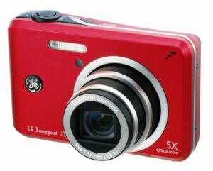 ge j1455 14mp digital camera with 5x optical zoom and 3.0-inch lcd with auto brightness (red)