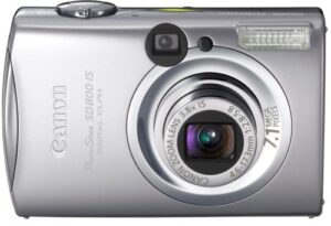 canon powershot sd800 is 7.1mp digital elph camera with 3.8x wide angle image-stabilized optical zoom (old model)