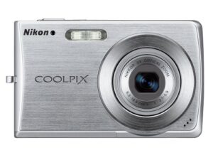 nikon coolpix s200 7.1mp digital camera with 3x optical zoom