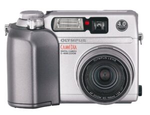 olympus camedia c-4000 4mp digital camera w/ 3x optical zoom