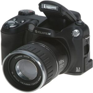 fujifilm finepix s5200 5.1mp digital camera with 10x optical zoom