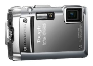 olympus tg-810 digital camera – silver (14mp, 5x wide optical zoom) 3.0 inch lcd