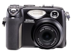 nikon coolpix 5400 5.1 mp digital camera w/ 4x optical zoom