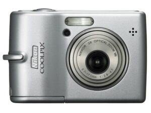 nikon coolpix l12 7mp digital camera with 3x optical vibration reduction zoom