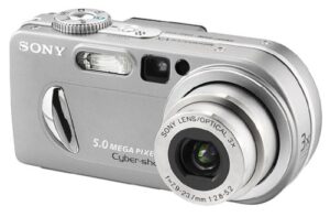 sony dscp10 cyber-shot 5mp digital camera w/ 3x optical zoom