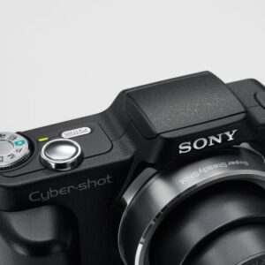 Sony Cyber-shot DSC-H3 8.1 MP Digital Camera with 10x Optical Zoom with Super SteadyShot Image Stabilization