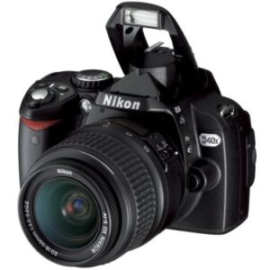 Nikon D40x 10.2MP Digital SLR Camera with 18-55mm f/3.5-5.6G ED II AF-S DX Zoom-Nikkor Lens (OLD MODEL)