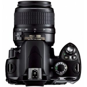 Nikon D40x 10.2MP Digital SLR Camera with 18-55mm f/3.5-5.6G ED II AF-S DX Zoom-Nikkor Lens (OLD MODEL)