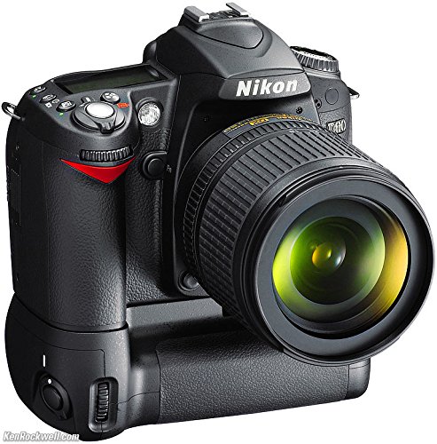 Nikon D80 10.2MP Digital SLR Camera Kit with 18-55mm ED II AF-S DX Zoom-Nikkor Lens