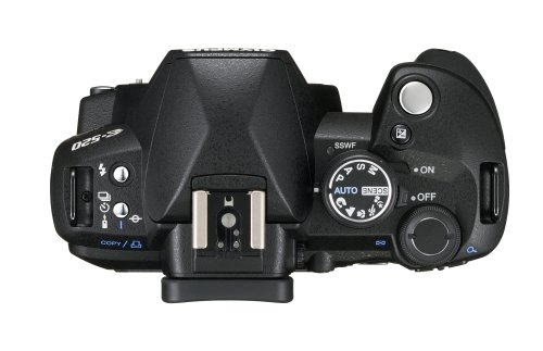 Olympus Evolt E520 10MP Digital SLR Camera with Image Stabilization w/ 14-42mm f/3.5-5.6 Zuiko Lens