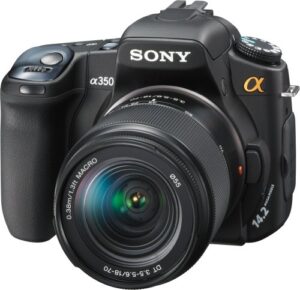 sony alpha dslra350k 14.2mp digital slr camera with super steadyshot image stabilization dt 18-70mm f/3.5-5.6 zoom lens