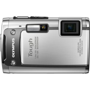 olympus tg-610 tough 14 mp digital camera , 5x wide optical zoom (28mm), 3″ 920k lcd (silver) (old model)