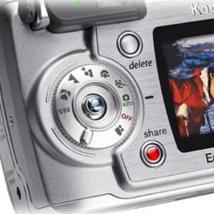 Kodak EasyShare DX6440 4MP Digital Camera w/ 4x Optical Zoom and Dock