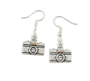 camera photography earrings – mini camera charms – ancient silver camera charms – photography jewelry gift – travel camera earrings