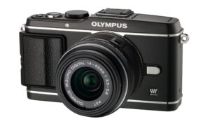 olympus pen e-p3 12.3 mp live mos mirrorless digital camera with 14-42mm zoom lens (black) (old model)