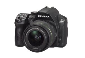pentax k-30 lens kit black w da 18-55wr weather-sealed 16 mp cmos digital slr with da 18-55mm and 3-inch lcd screen (old model)