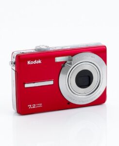 kodak easyshare m763 7.2 mp digital camera with 3xoptical zoom (silver)