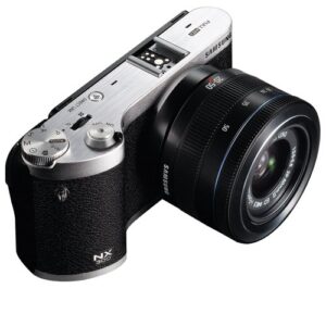 samsung nx ev-nx300zbatus wireless smart digital camera 20.3mp compact system camera with 3.3-inch amoled- with 20-50mm lens (black)
