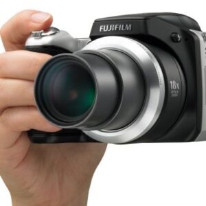 Fujifilm Finepix S8000fd 8MP Digital Camera with 18x Optical Image Stabilization