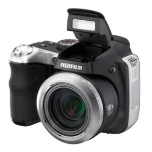 Fujifilm Finepix S8000fd 8MP Digital Camera with 18x Optical Image Stabilization