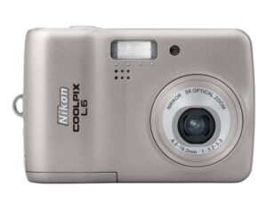 nikon coolpix l6 6mp digital camera with 3x optical zoom (old model)