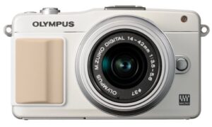 olympus e-pm2 mirrorless digital camera with 14-42mm lens (white) (old model)