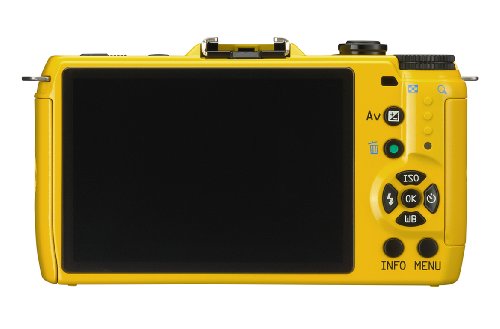 Pentax Q7 12.4MP Mirrorless Digital Camera with 3-Inch LCD - Body Only (Yellow) (OLD MODEL)