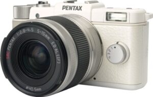 pentax q white kit w/02 standard zoom lens