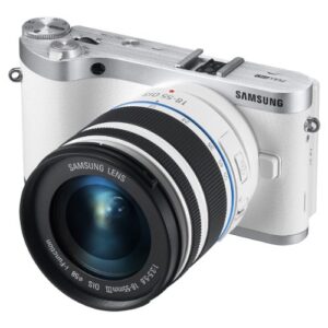 samsung nx300 20.3mp cmos smart wifi mirrorless digital camera with 18-55mm lens and 3.3″ amoled touch screen (white)