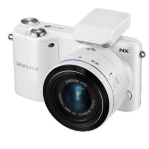 Samsung NX2000 20.3MP CMOS Smart WiFi Mirrorless Digital Camera with 20-50mm Lens and 3.7" Touch Screen LCD (White) (Discontinued by Manufacturer)