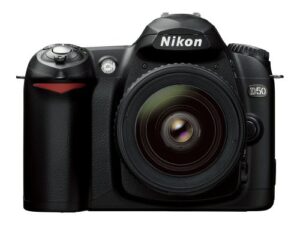 nikon d50 6.1mp digital slr camera with 18-55mm & 55-200mm nikkor lenses (old model)