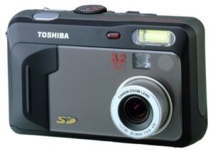toshiba pdr-3300 3.2mp digital camera w/2.8x optical zoom