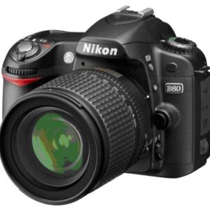 Nikon D80 10.2MP Digital SLR Camera Kit with 18-135mm AF-S DX Zoom-Nikkor Lens