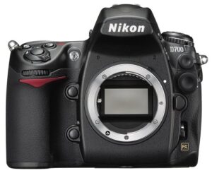 nikon d700 12.1mp fx-format cmos digital slr camera with 3.0-inch lcd (body only) – international version (no warranty)