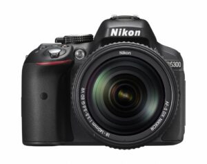 nikon d5300 24.2 mp cmos digital slr camera with 18-140mm f/3.5-5.6g ed vr auto focus-s dx nikkor zoom lens – international version (no warranty)